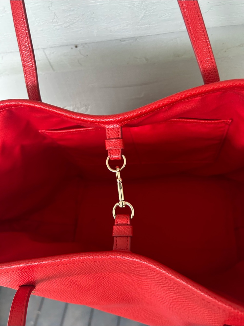 Coach Vibrant Red Pebbled Leather Tote Bag Gold Hardware Women’s Doble Handles - Picture 9 of 9